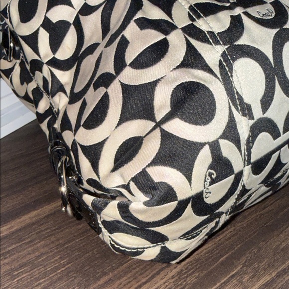 Coach Monochrome Patterned Shoulder Bag - Picture 11 of 17
